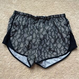 Nike Women's Black & White Dri-Fit Running Shorts w/ Lining - Size S - VGUC